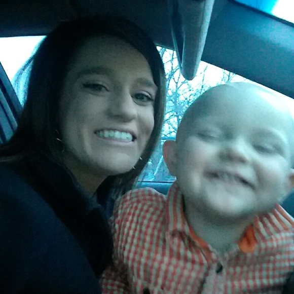 Meet your Posher, Danielle - Picture 1 of 1